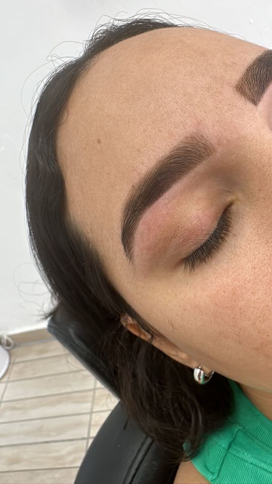 BROW THREADING AND DYEING | DEPILACIÓN Y TINTE