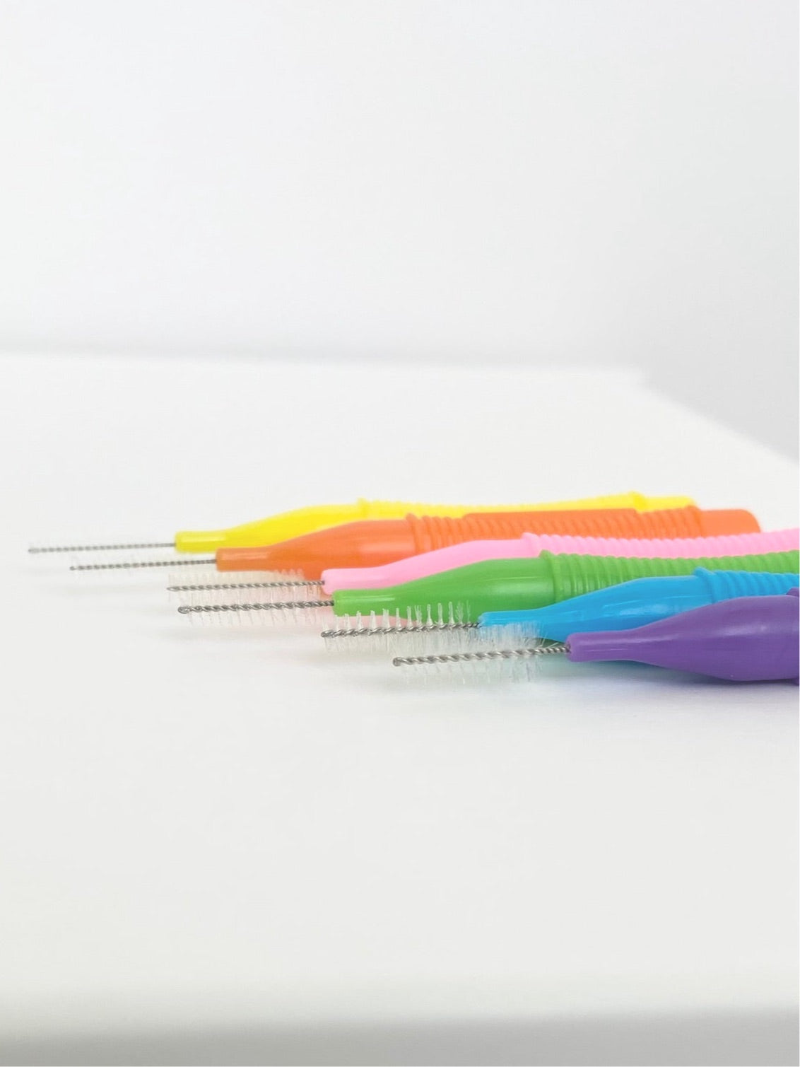 INTERDENTAL MINI BRUSHES