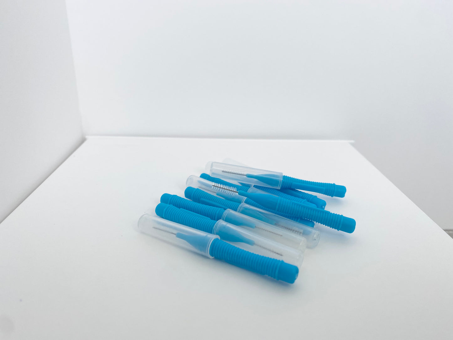 INTERDENTAL MINI BRUSHES