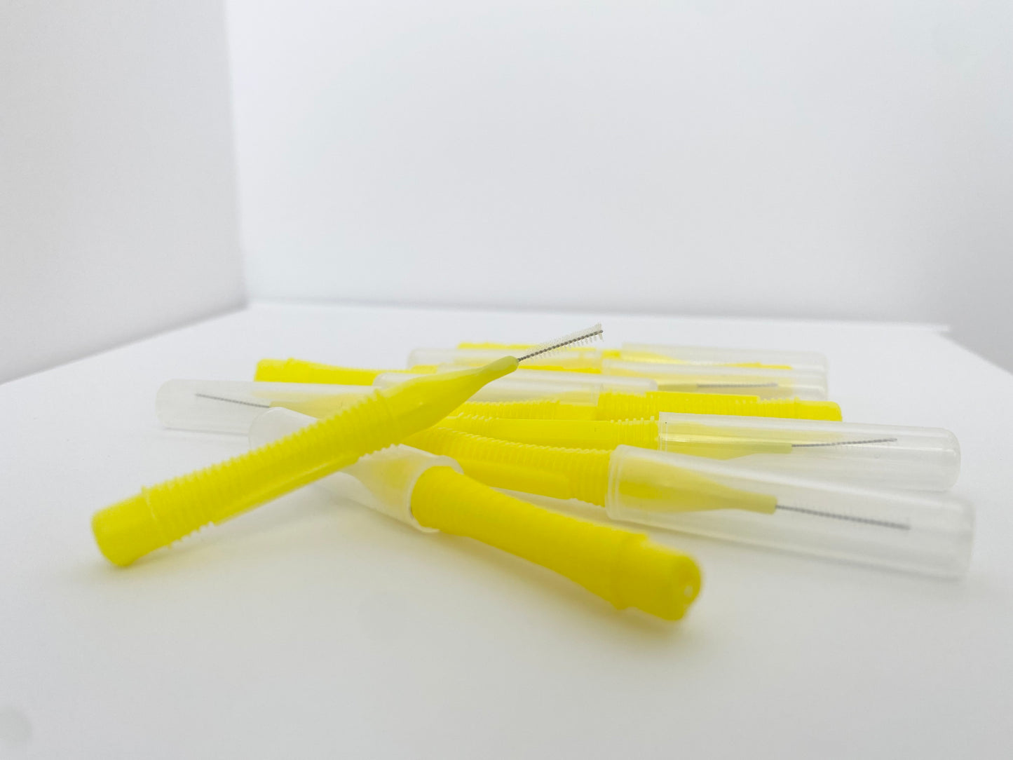 INTERDENTAL MINI BRUSHES